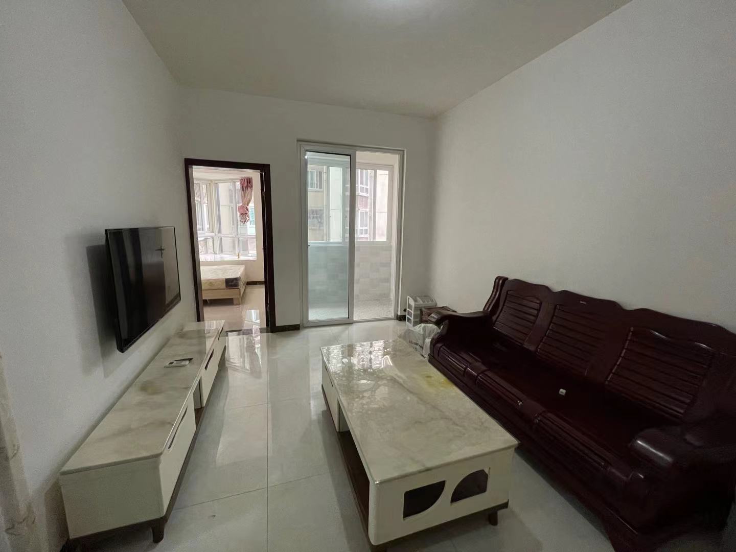 南湖锦苑 1室1厅1卫 1600.0元/月 南湖锦苑 1室1厅1卫 1600.0元/月室内图