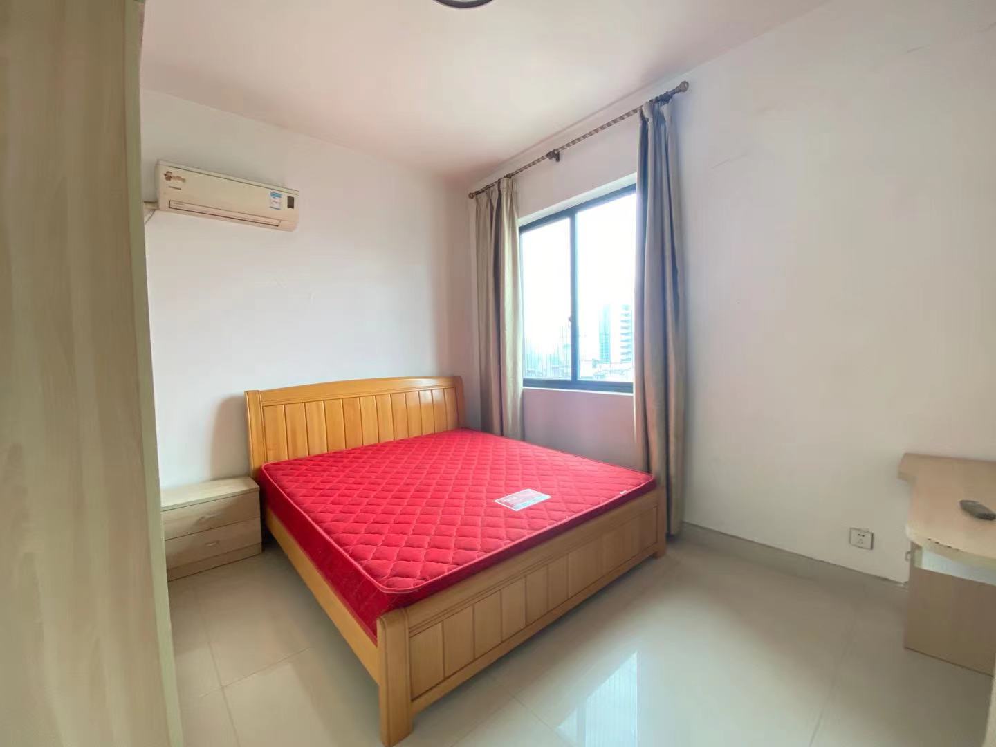 水岸春天 1室1厅1卫 50.0万 水岸春天 1室1厅1卫 50.0万客厅