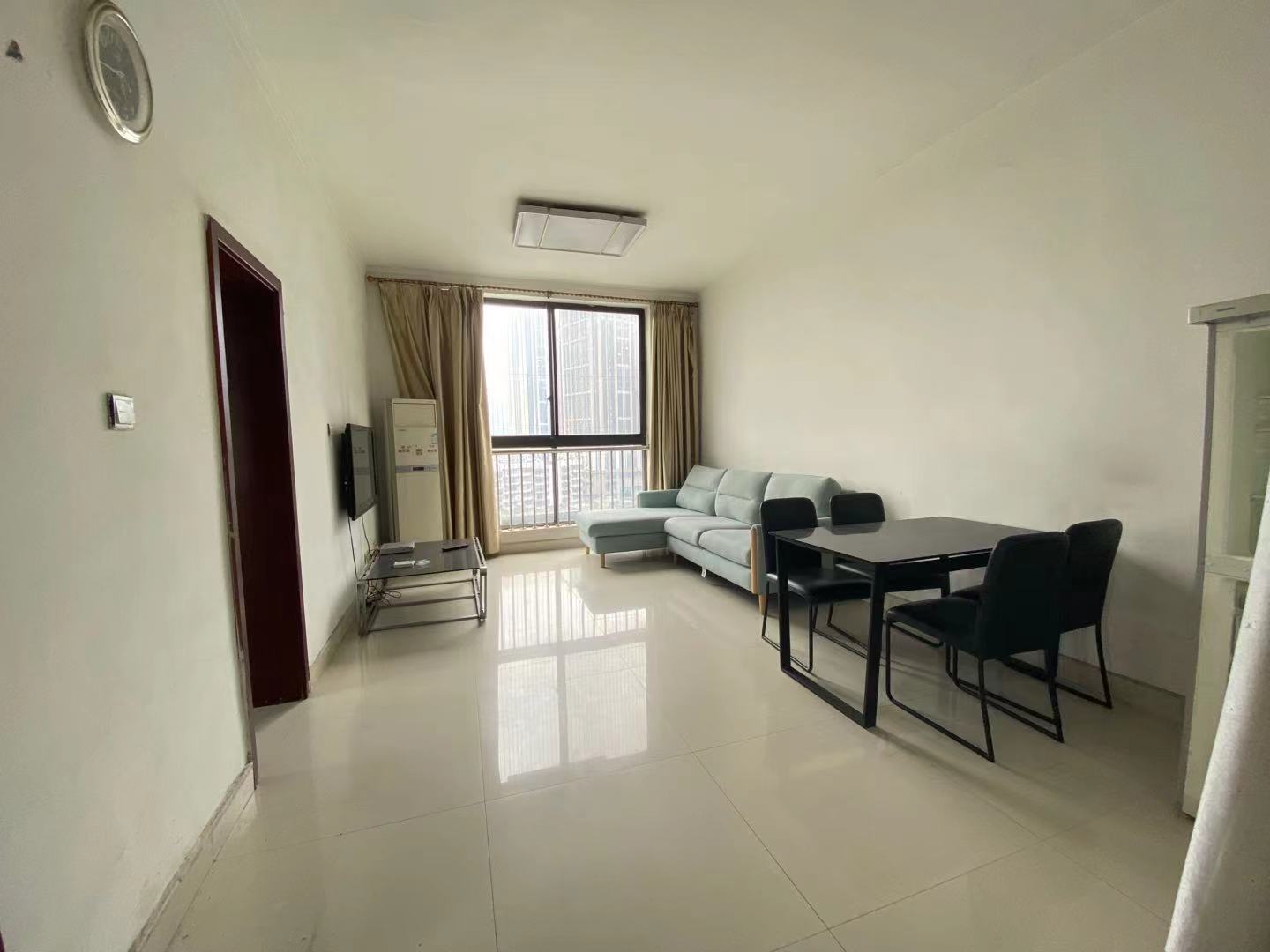 水岸春天 1室1厅1卫 50.0万 水岸春天 1室1厅1卫 50.0万客厅