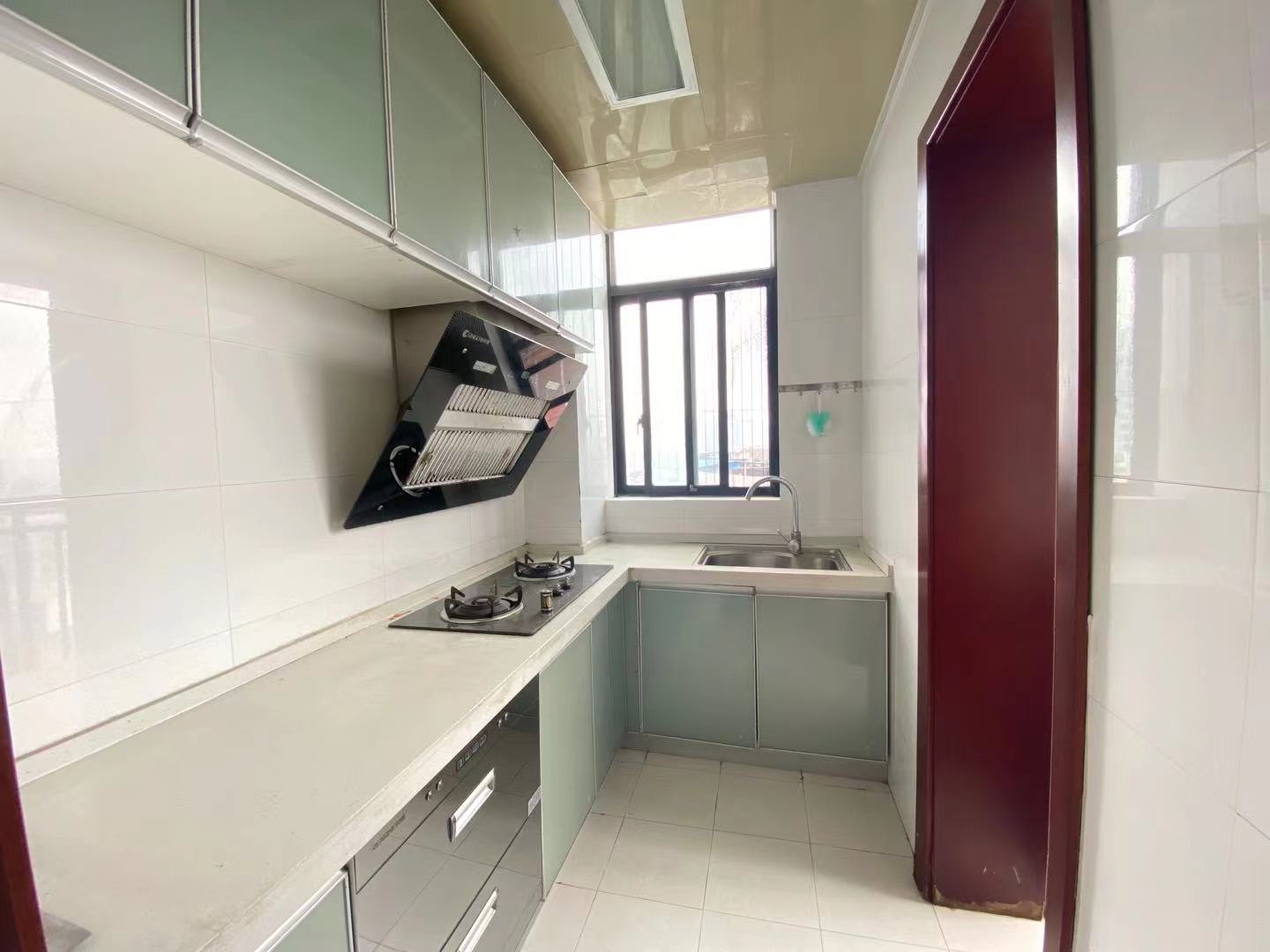 水岸春天 1室1厅1卫 50.0万 水岸春天 1室1厅1卫 50.0万客厅