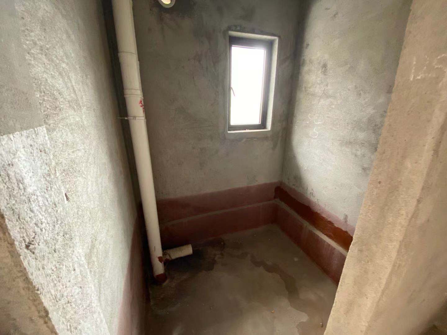 东部美的城 4室2厅2卫 95.0万 东部美的城 4室2厅2卫 95.0万客厅