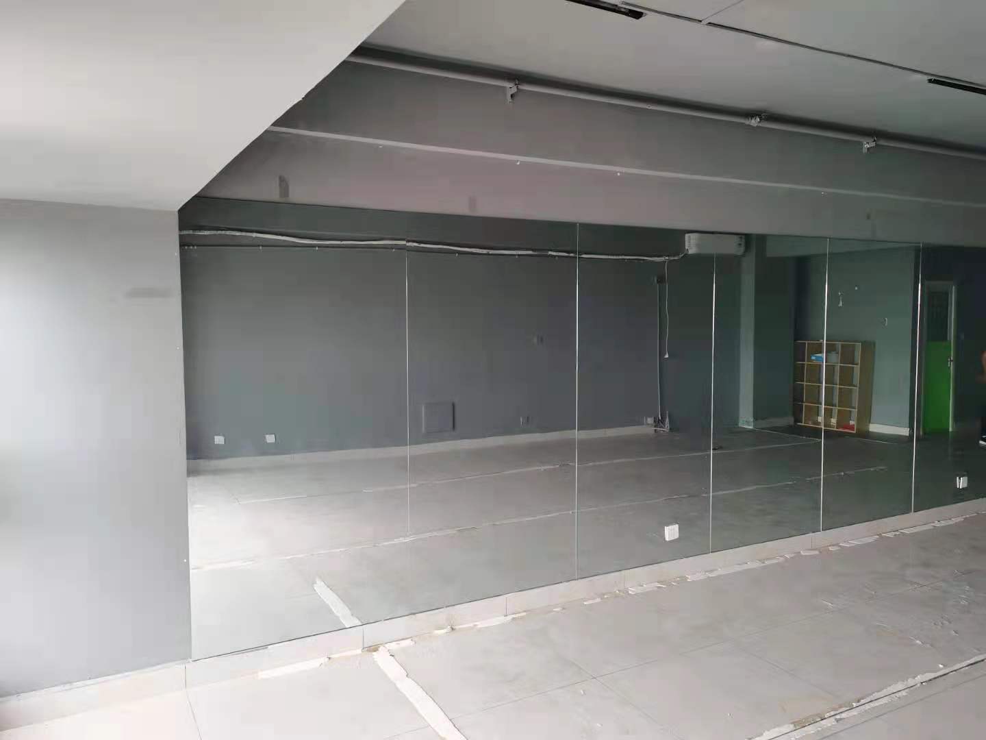 银泰财富广场 1室1厅1卫 2000.00元/月 银泰财富广场 1室1厅1卫 2000.00元/月室内图