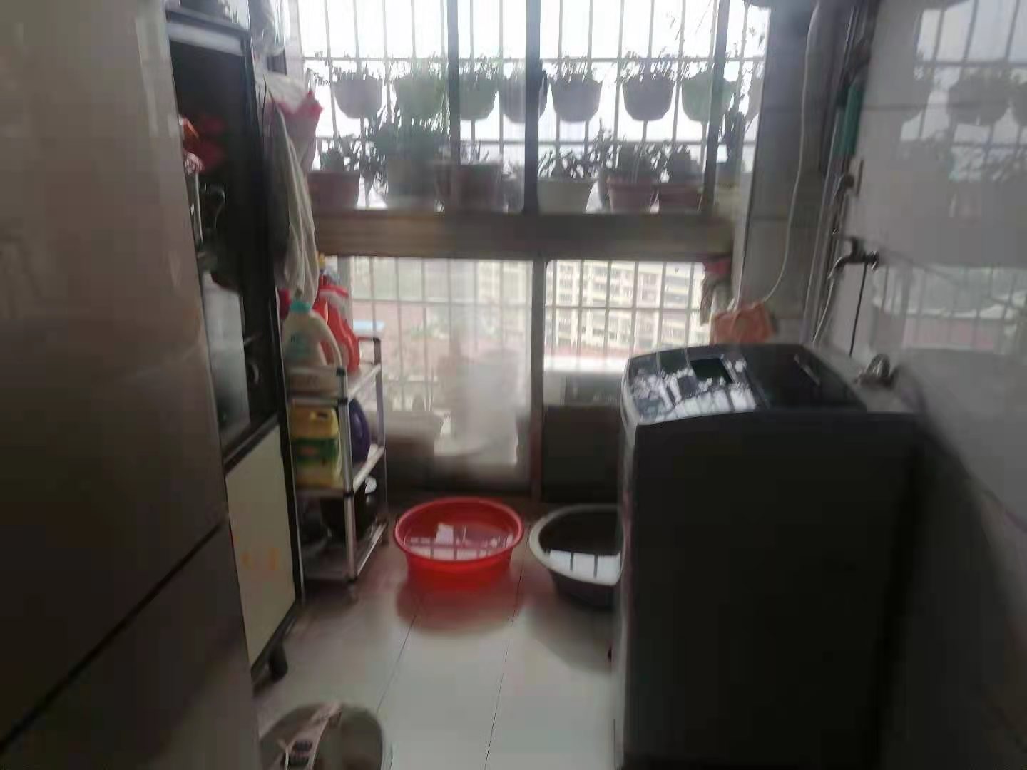 滨江财富中心 2室2厅1卫 49.8万 滨江财富中心 2室2厅1卫 49.8万客厅