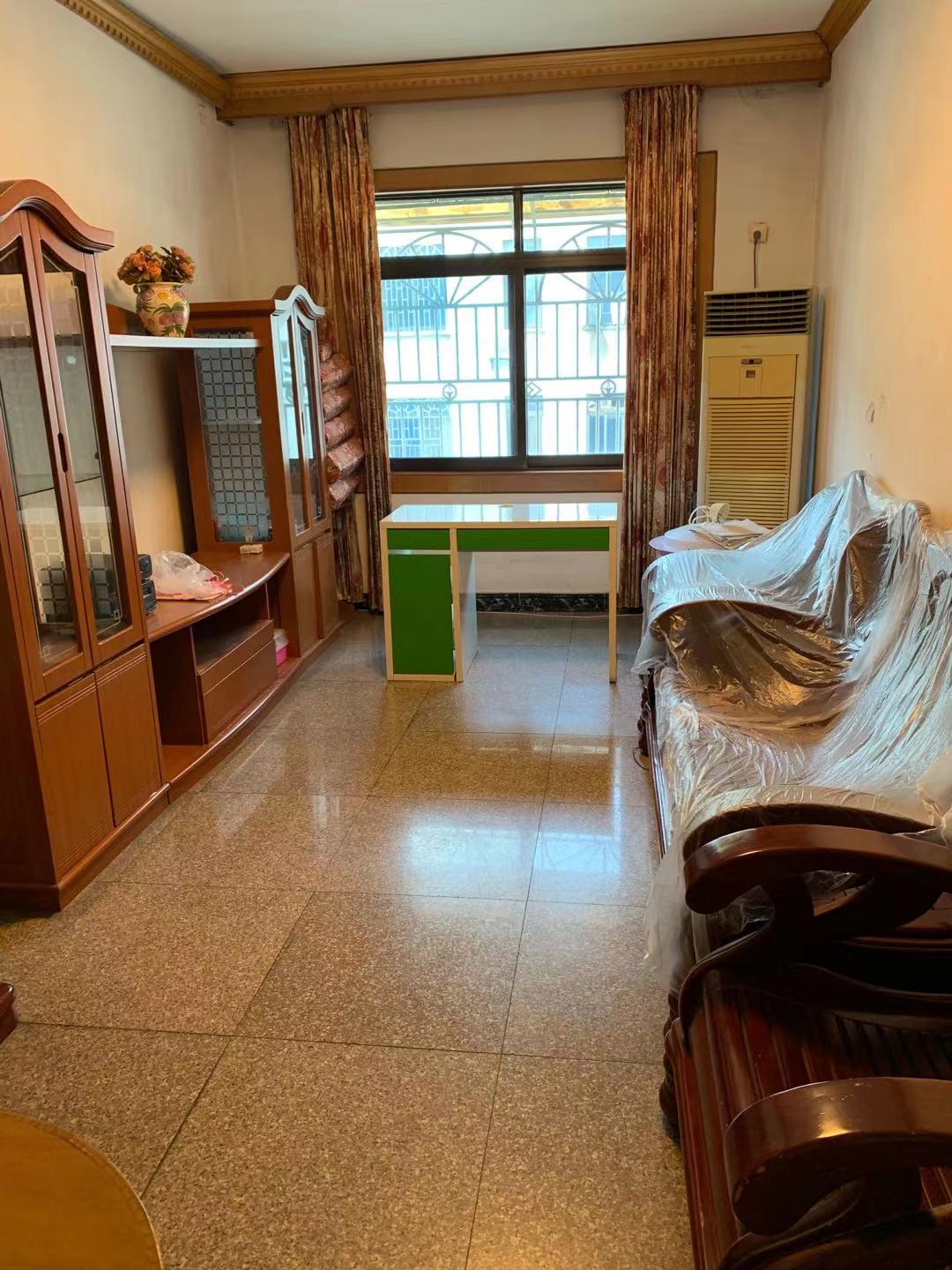 国税四分局 3室2厅2卫 1200.0元/月 国税四分局 3室2厅2卫 1200.0元/月室内图