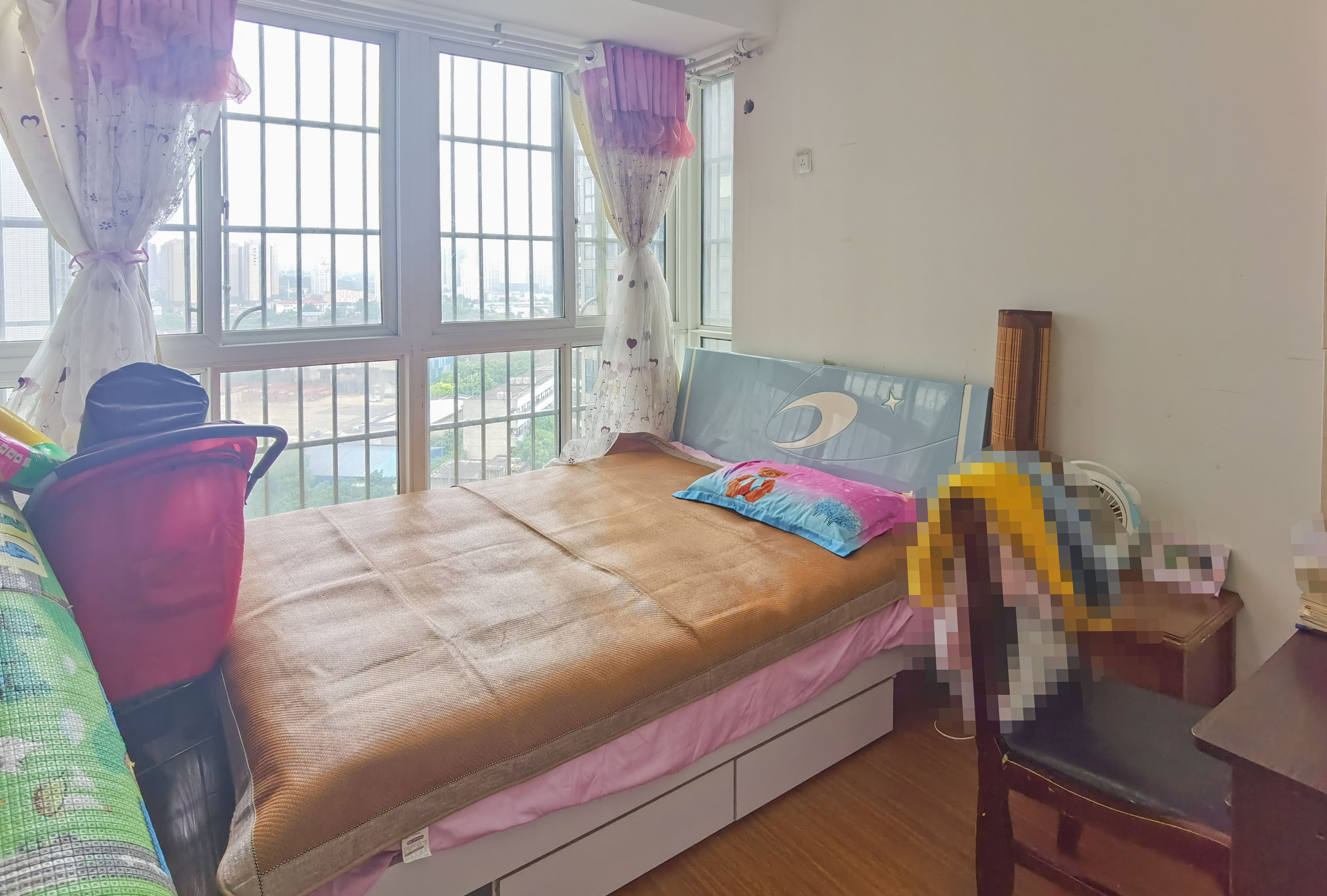 印象华都 3室2厅1卫 58.8万 印象华都 3室2厅1卫 58.8万客厅