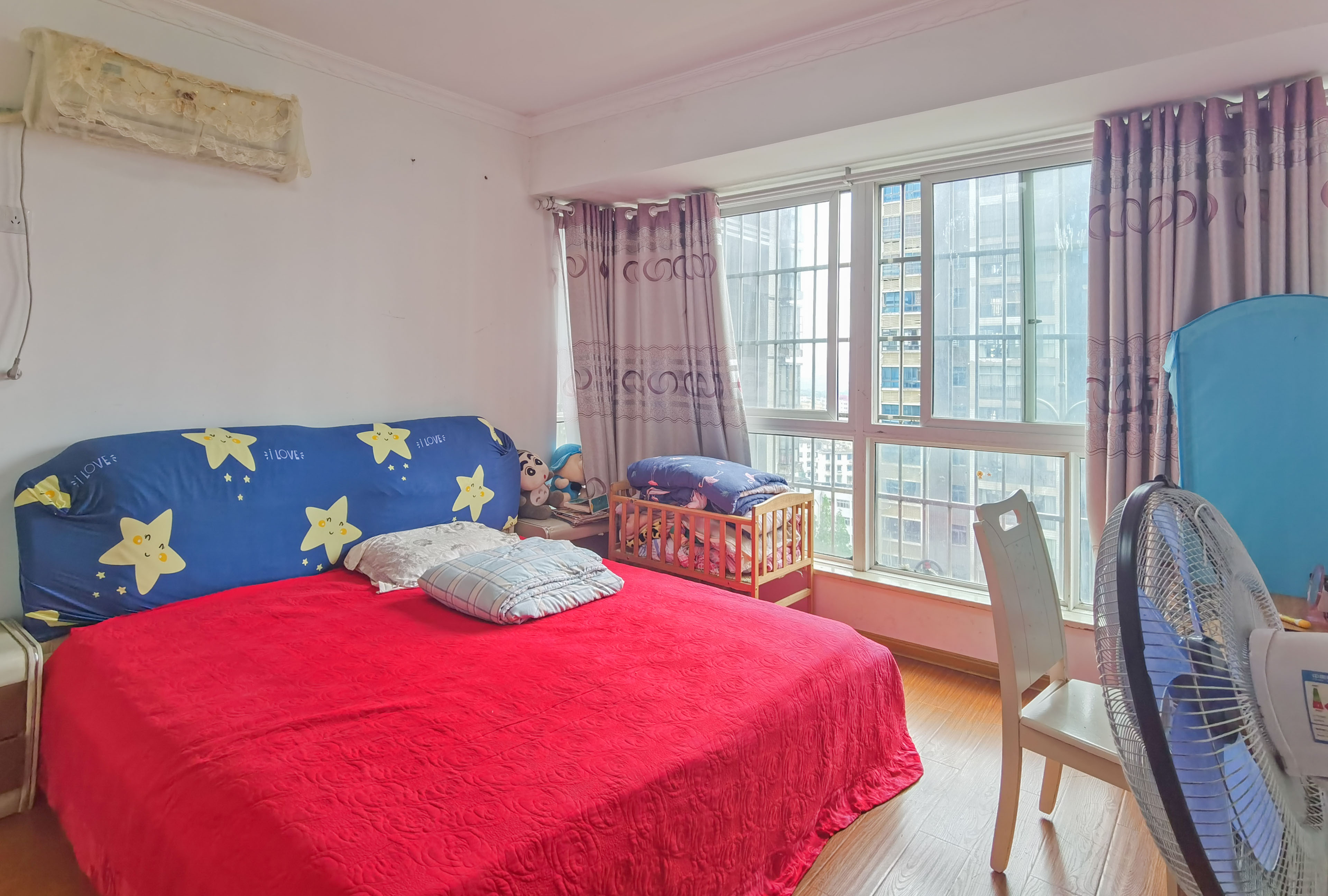 印象华都 3室2厅1卫 58.8万 印象华都 3室2厅1卫 58.8万客厅