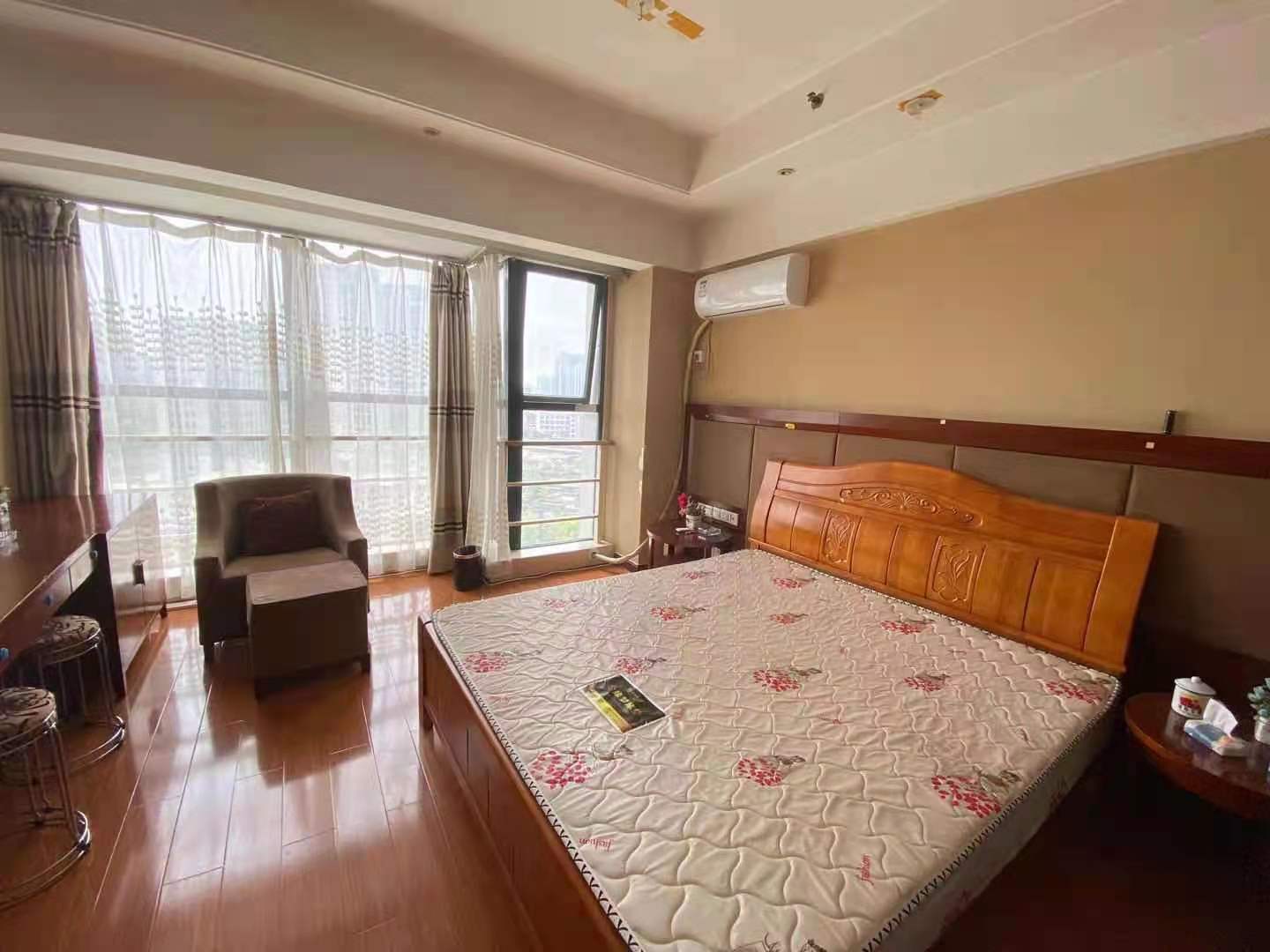 学堂冲二村体育路48号 1室1厅1卫 1100.00元/月 学堂冲二村体育路48号 1室1厅1卫 1100.00元/月室内图