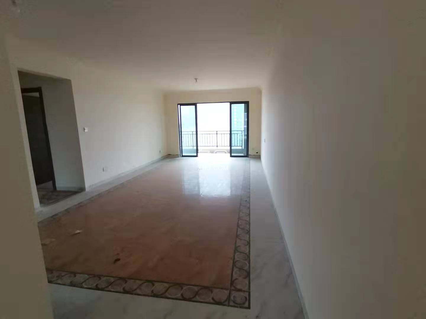 碧桂园梓山府 4室2厅2卫 2200.0元/月 碧桂园梓山府 4室2厅2卫 2200.0元/月室内图