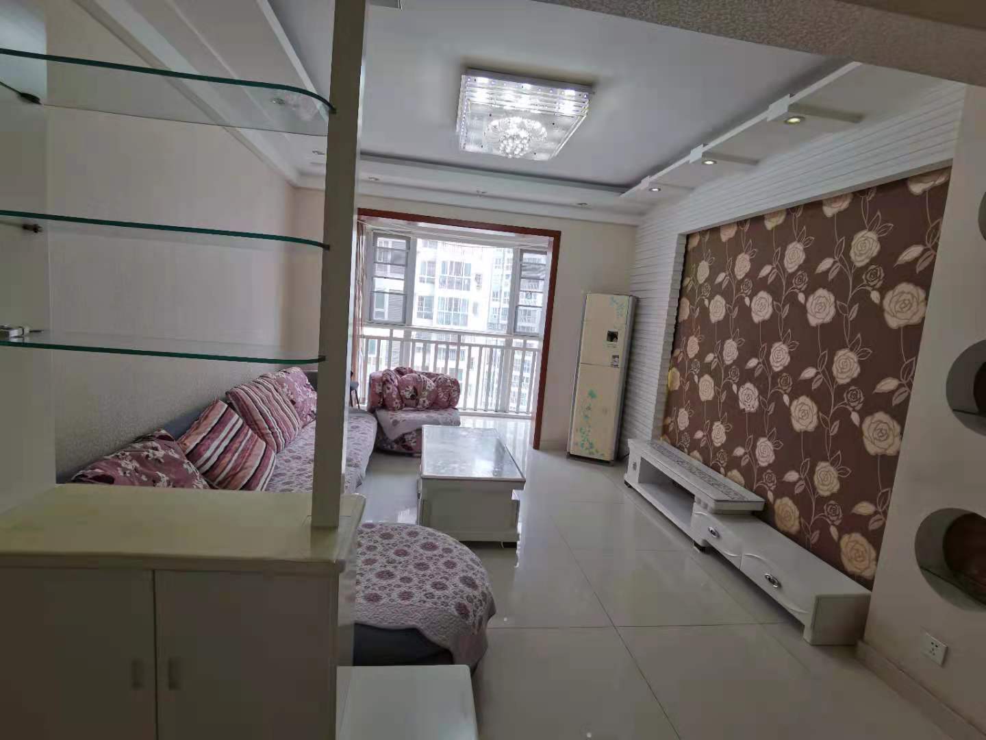 二江花园 3室2厅1卫 2000.0元/月 二江花园 3室2厅1卫 2000.0元/月室内图