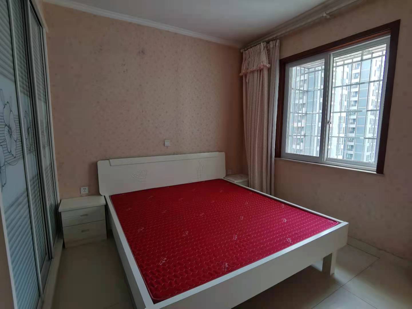 二江花园 3室2厅1卫 2000.0元/月 二江花园 3室2厅1卫 2000.0元/月