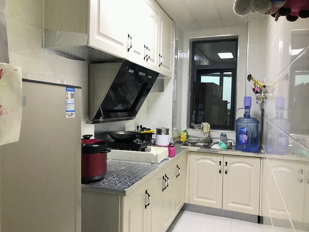 百弘学府城  0室0厅0卫    75.0万 百弘学府城  0室0厅0卫    75.0万厨房