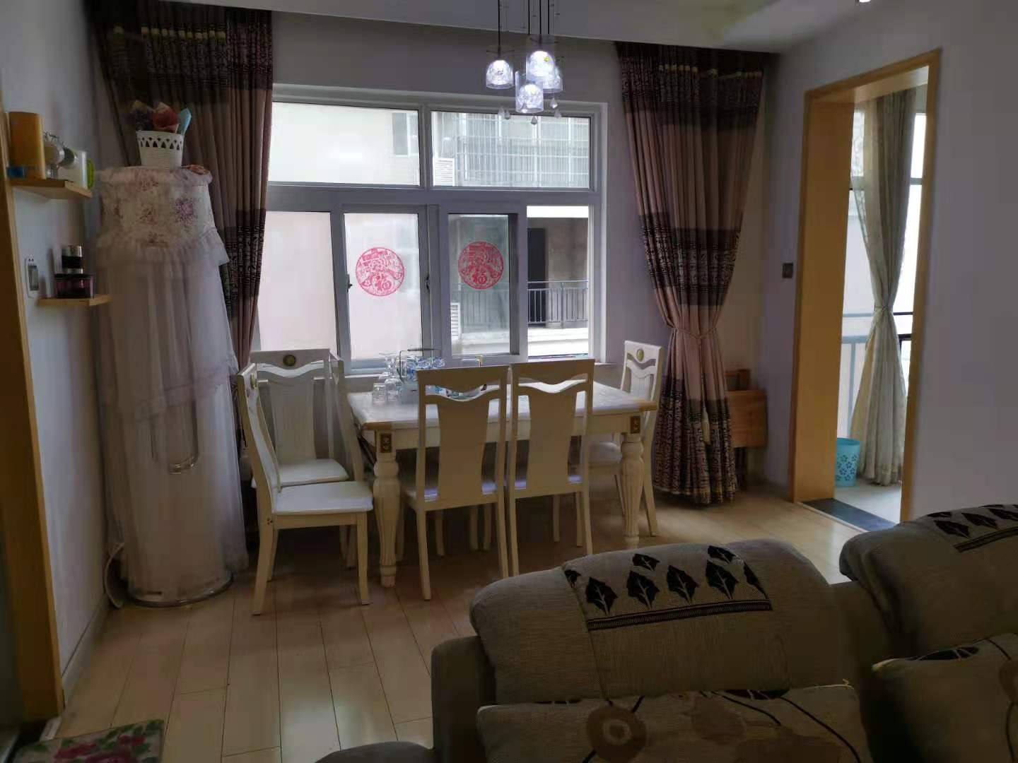 学府花园（文苑瑞景）  2室2厅1卫   59.80万客厅
