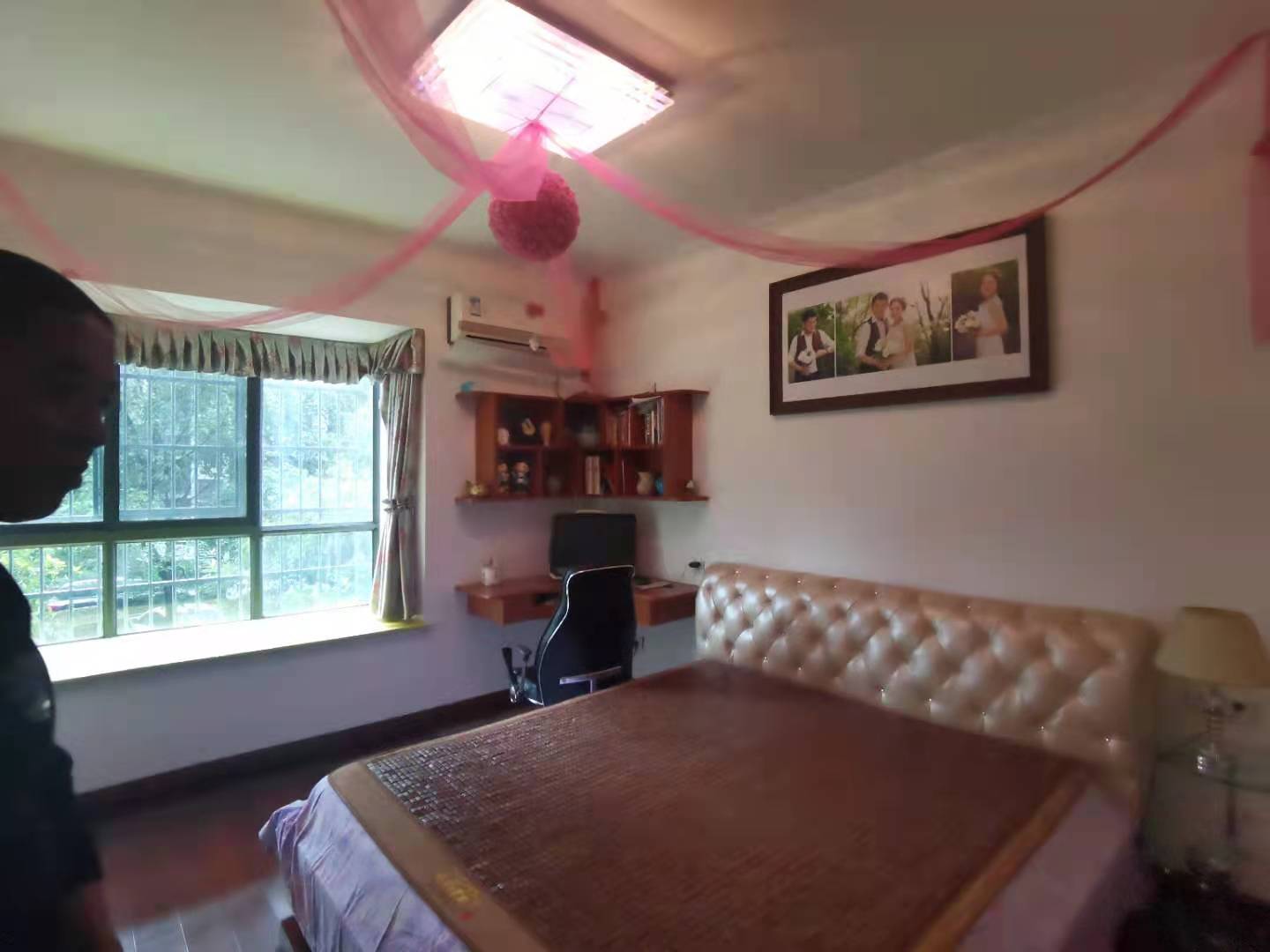 锦玉华庭新华东路1188号 3室2厅2卫 90.0万 锦玉华庭新华东路1188号 3室2厅2卫 90.0万客厅