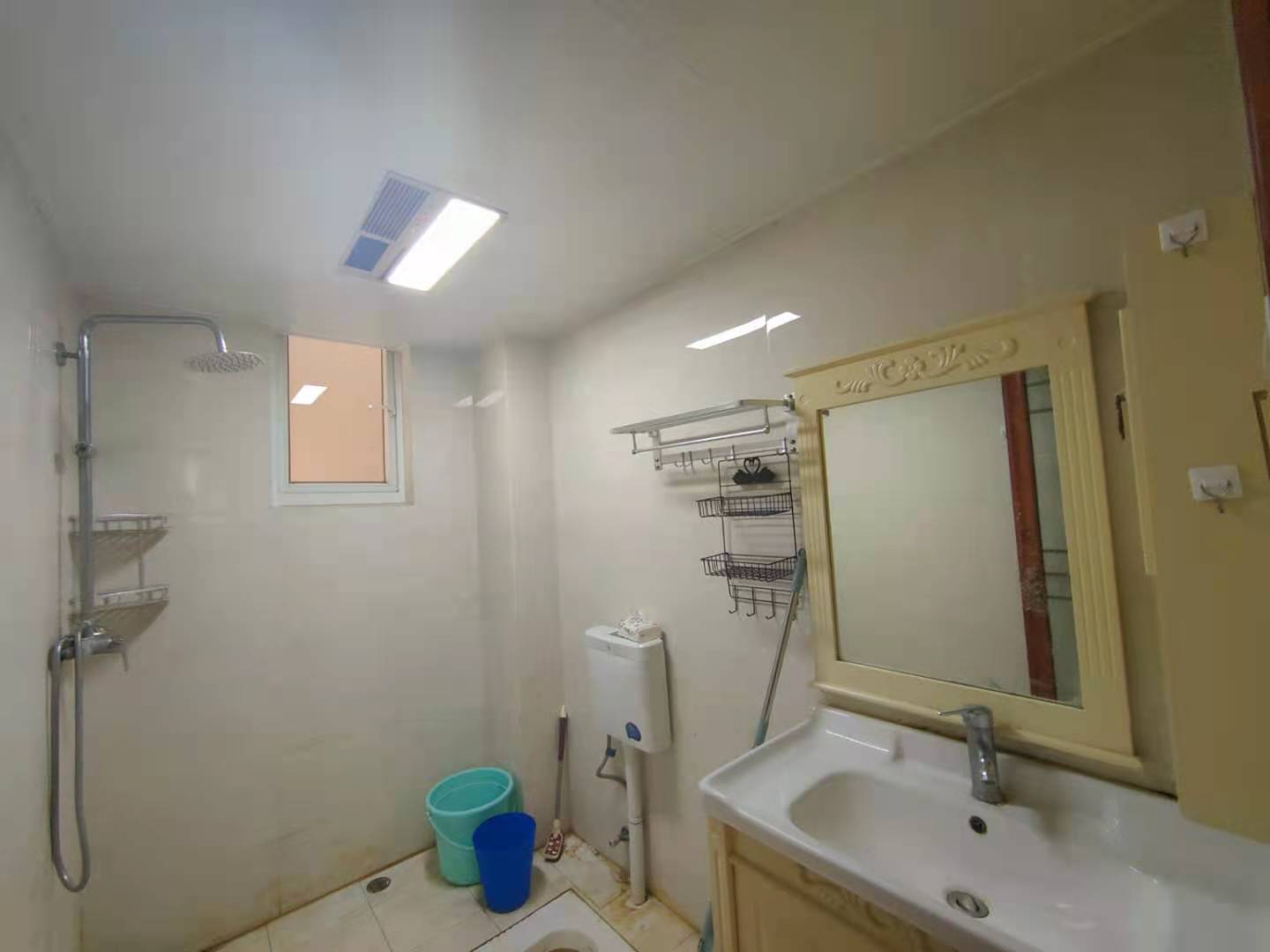 南湖左岸如果  3室2厅1卫   2400.00元/月室内图