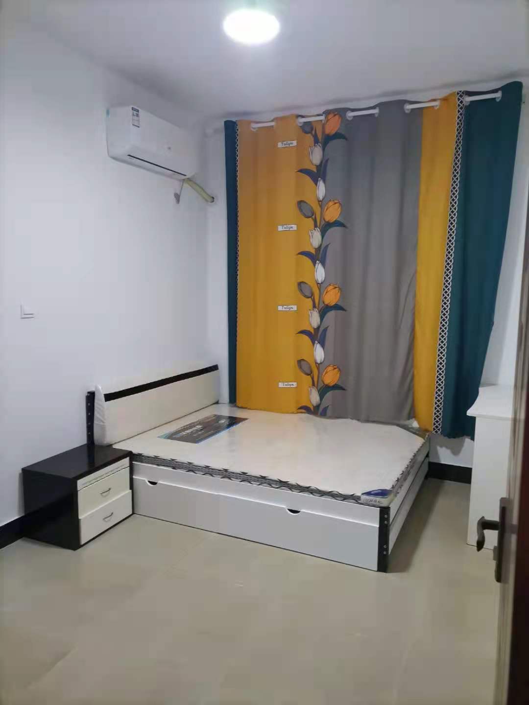 东湖绿洲 2室1厅1卫 1300.0元/月 东湖绿洲 2室1厅1卫 1300.0元/月室内图