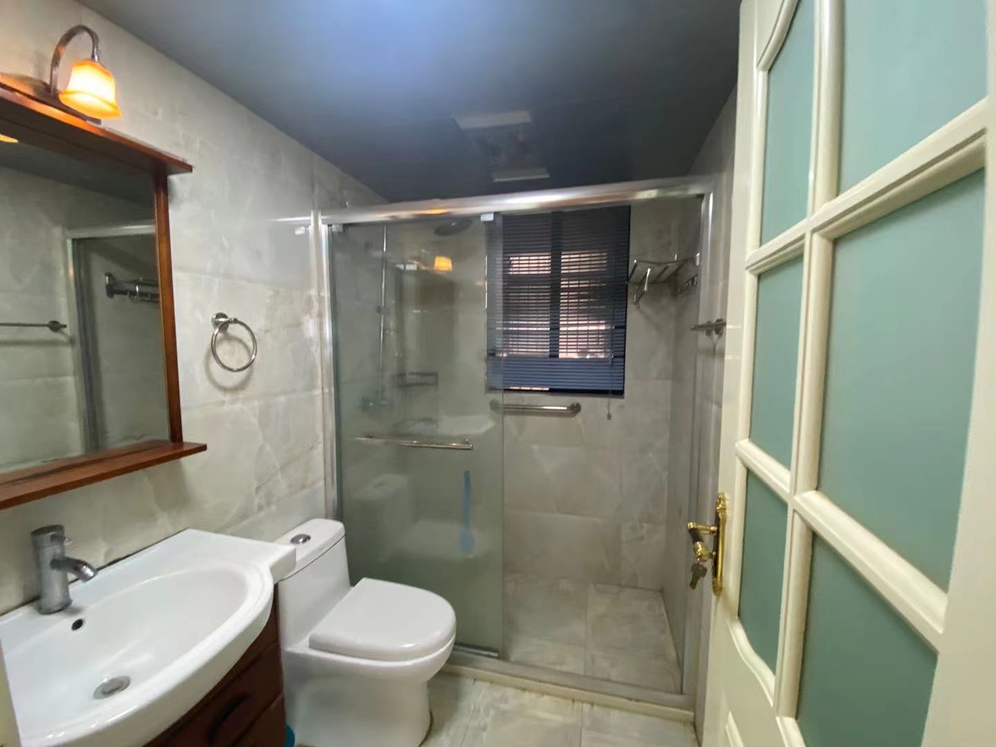 佳兆业君汇上品  3室2厅2卫    3500.0元/月 佳兆业君汇上品  3室2厅2卫    3500.0元/月室内图