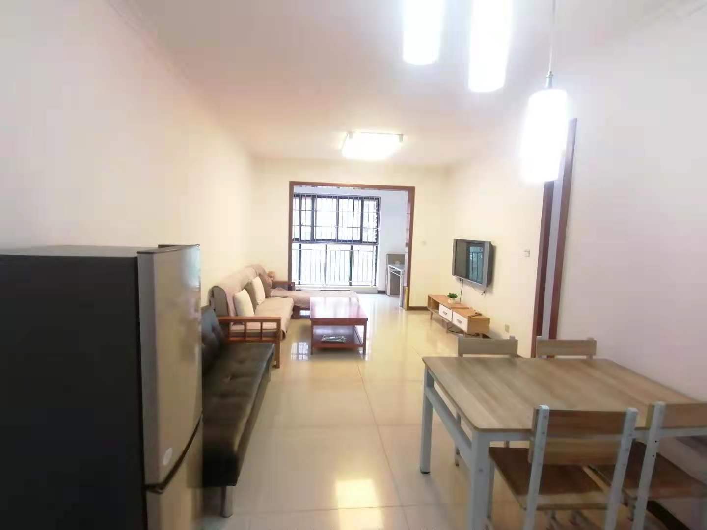 佳兆业君汇上品  3室2厅1卫    2300.0元/月 佳兆业君汇上品  3室2厅1卫    2300.0元/月室内图