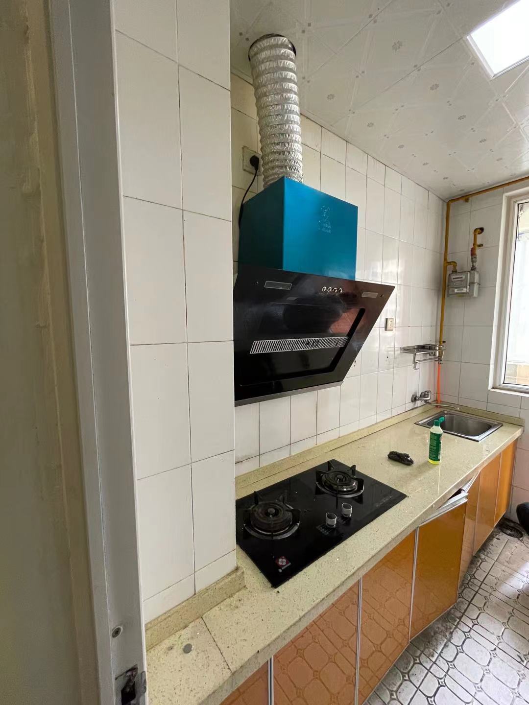 南湖锦苑 1室1厅1卫 1600.0元/月 南湖锦苑 1室1厅1卫 1600.0元/月室内图