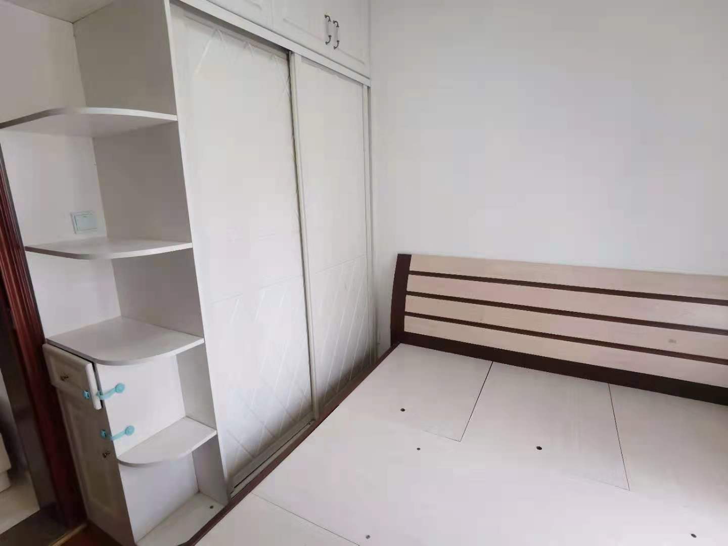 二江花园  2室1厅1卫   1700.00元/月室内图