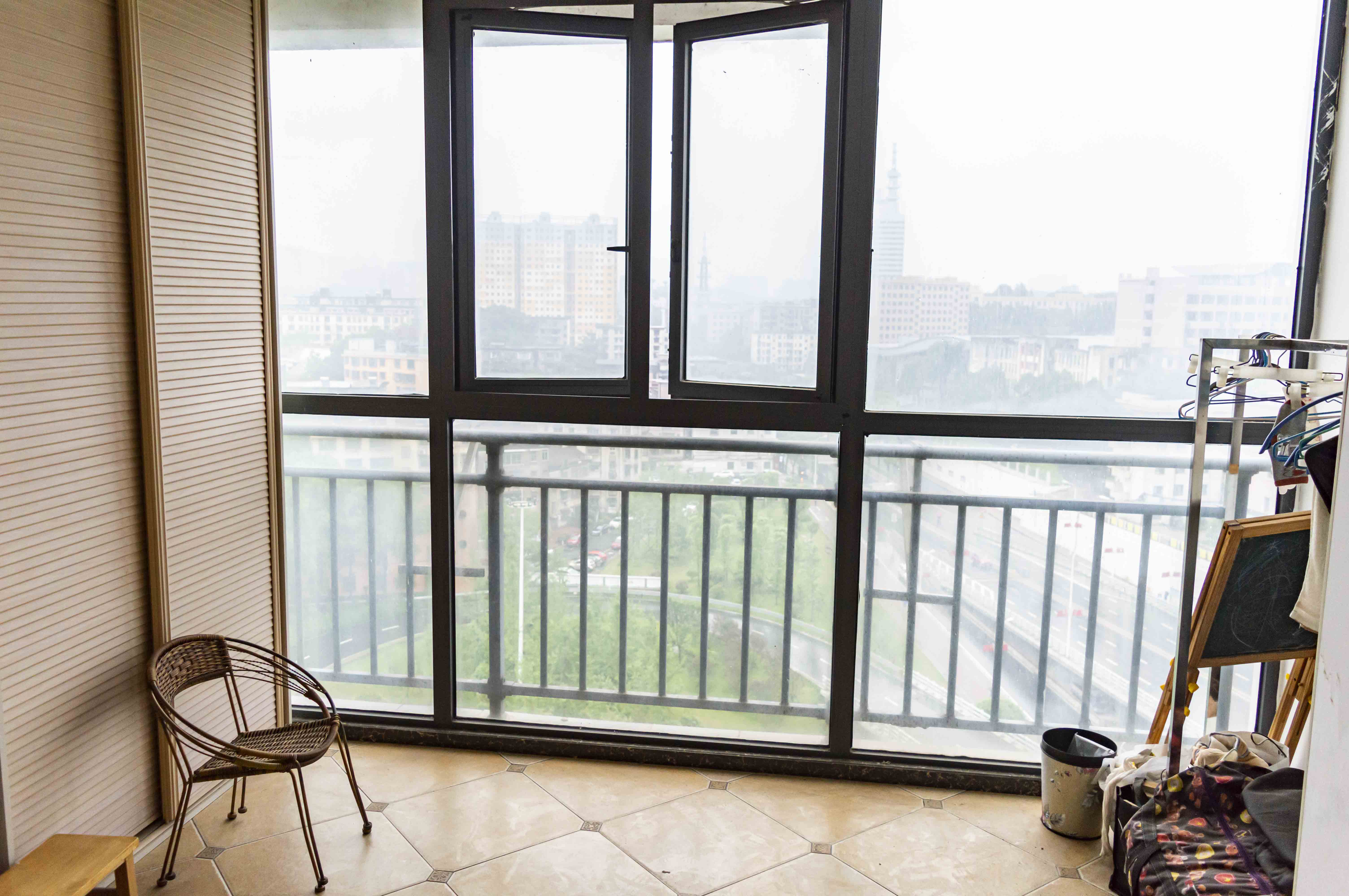 太一御江城  1室1厅1卫    35.0万客厅