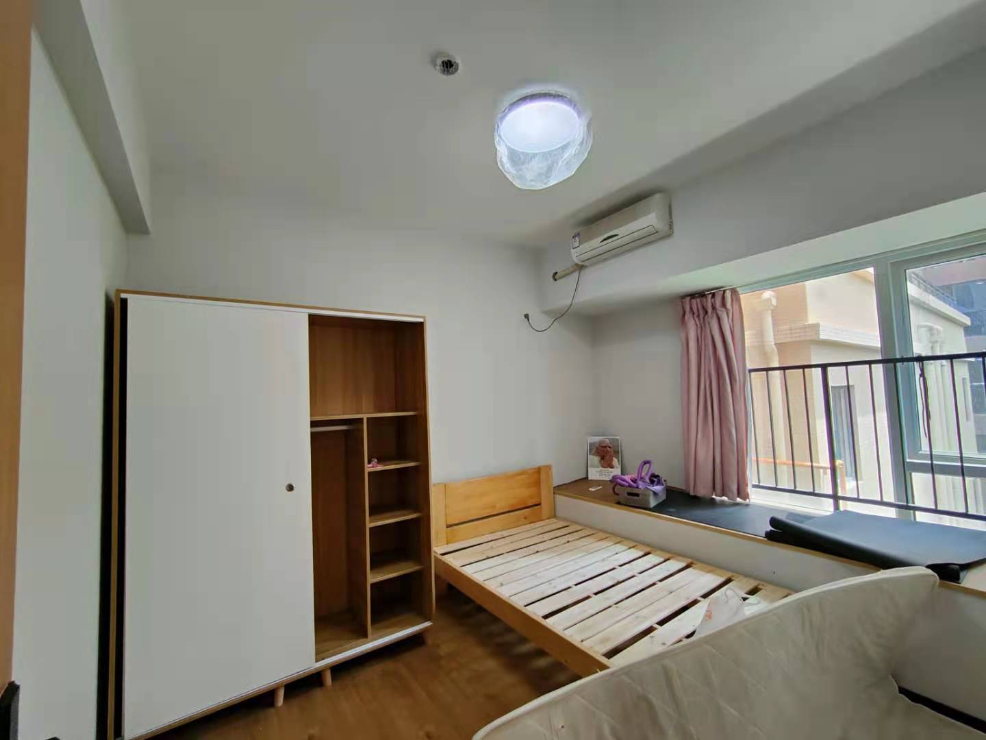 海伦春天  4室1厅2卫   2600.00元/月小区图