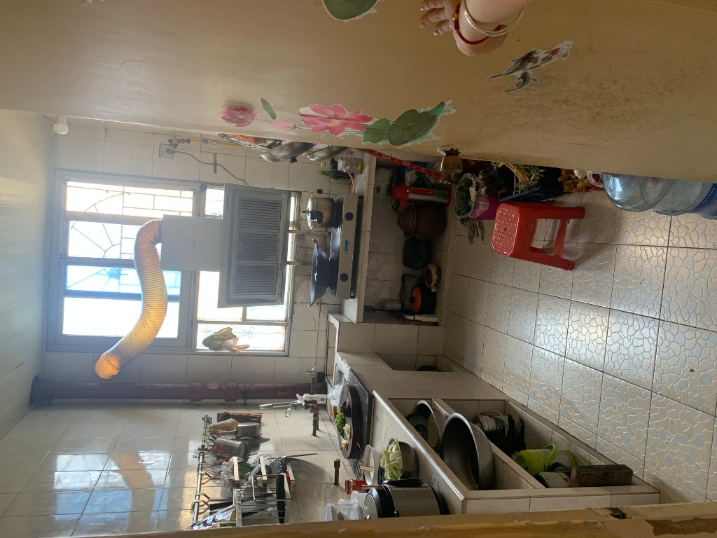 房管局单位房 3室2厅1卫 75.8万 房管局单位房 3室2厅1卫 75.8万厨房