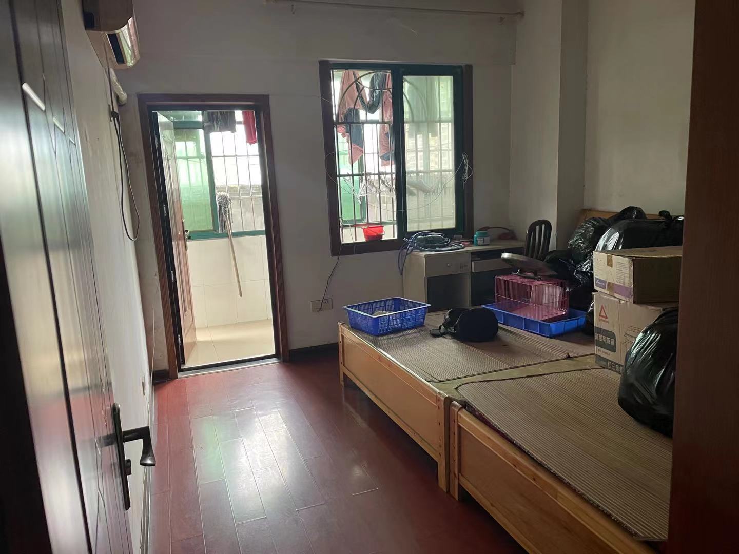 凤凰义乌城(兹丘凤凰城) 4室2厅1卫 2000.0元/月 凤凰义乌城(兹丘凤凰城) 4室2厅1卫 2000.0元/月室内图