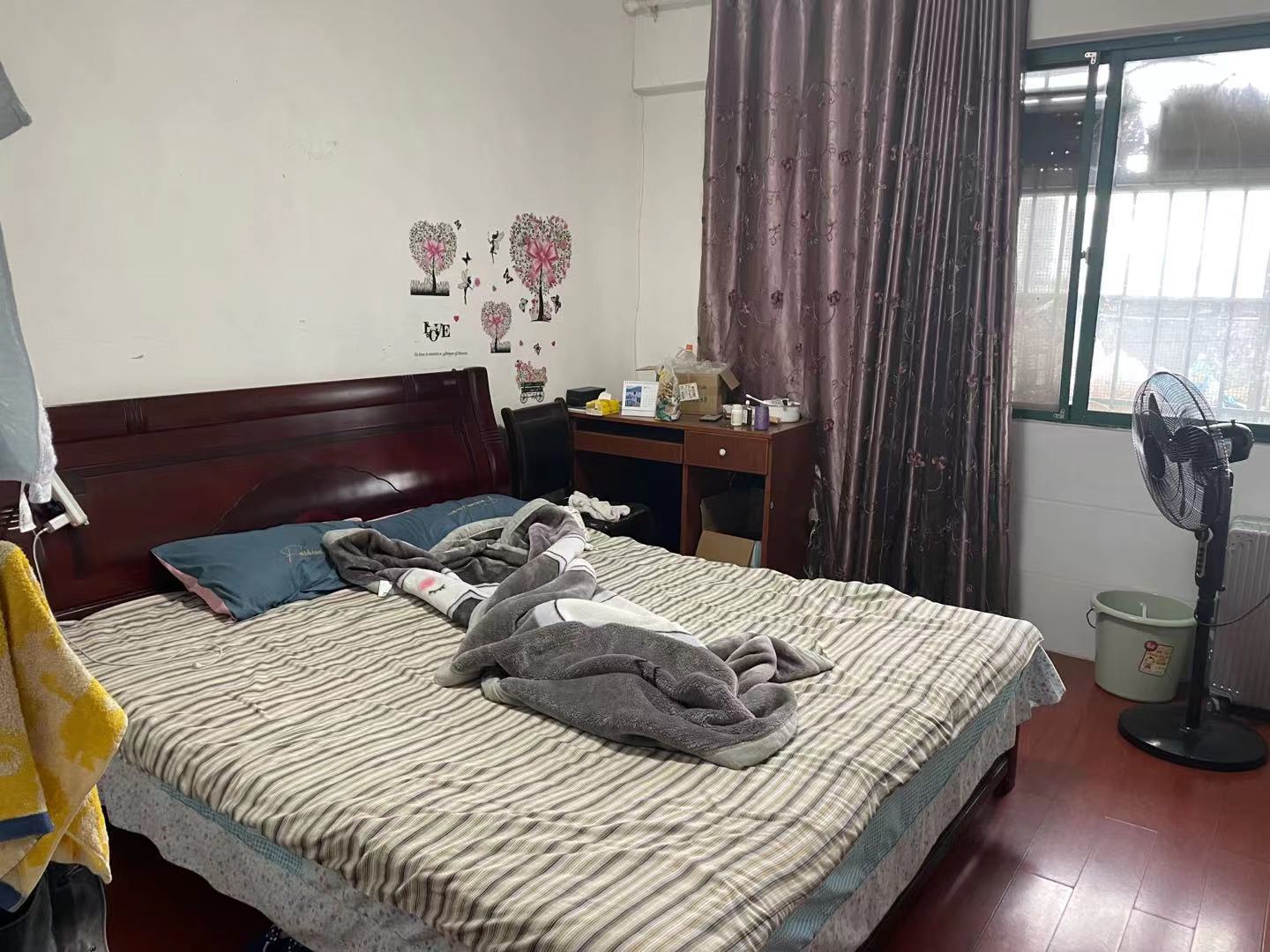 凤凰义乌城(兹丘凤凰城) 4室2厅1卫 2000.0元/月 凤凰义乌城(兹丘凤凰城) 4室2厅1卫 2000.0元/月室内图