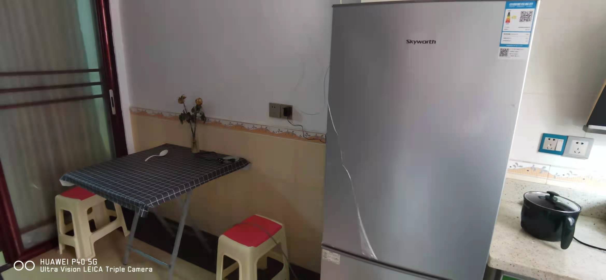 晨光小区 1室1厅1卫 1100.00元/月 晨光小区 1室1厅1卫 1100.00元/月室内图