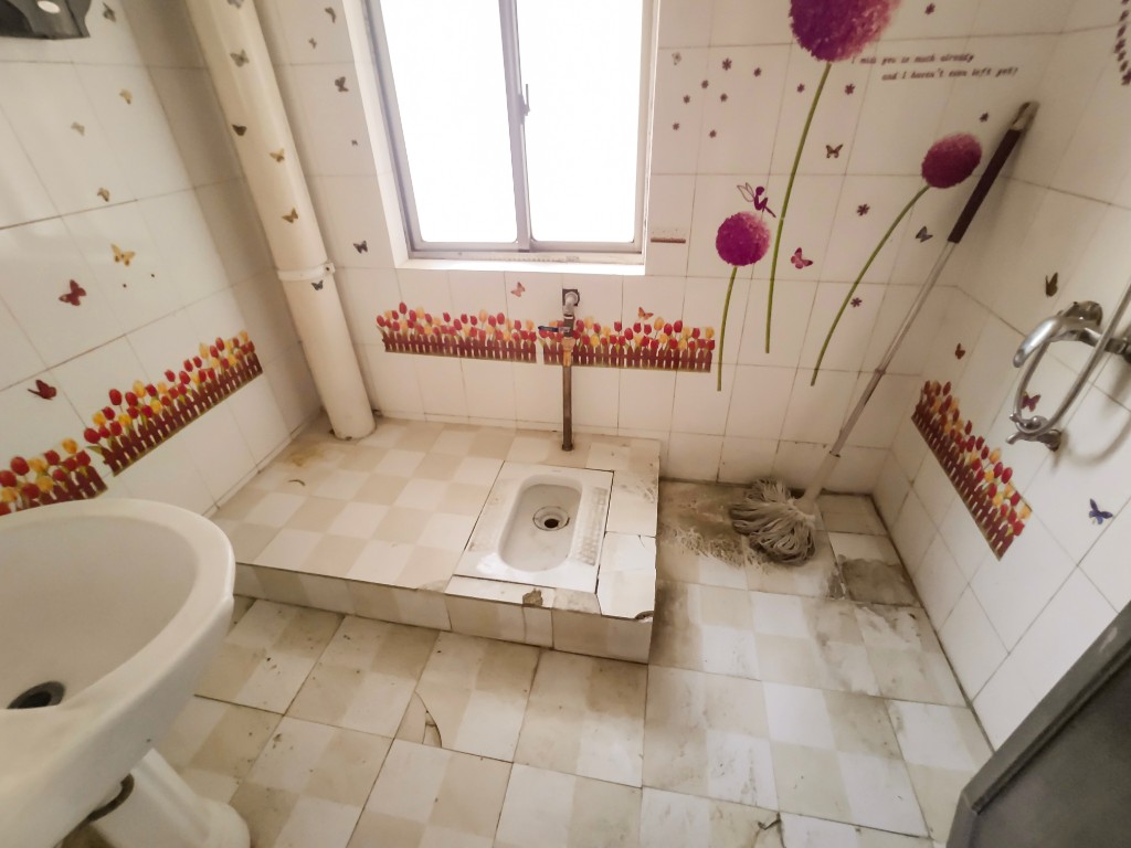 时代广场  3室2厅2卫    70.0万 时代广场  3室2厅2卫    70.0万客厅