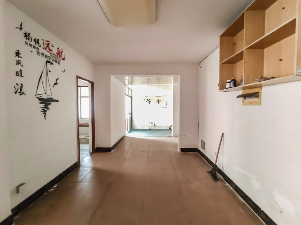 时代广场  3室2厅2卫    70.0万 时代广场  3室2厅2卫    70.0万客厅