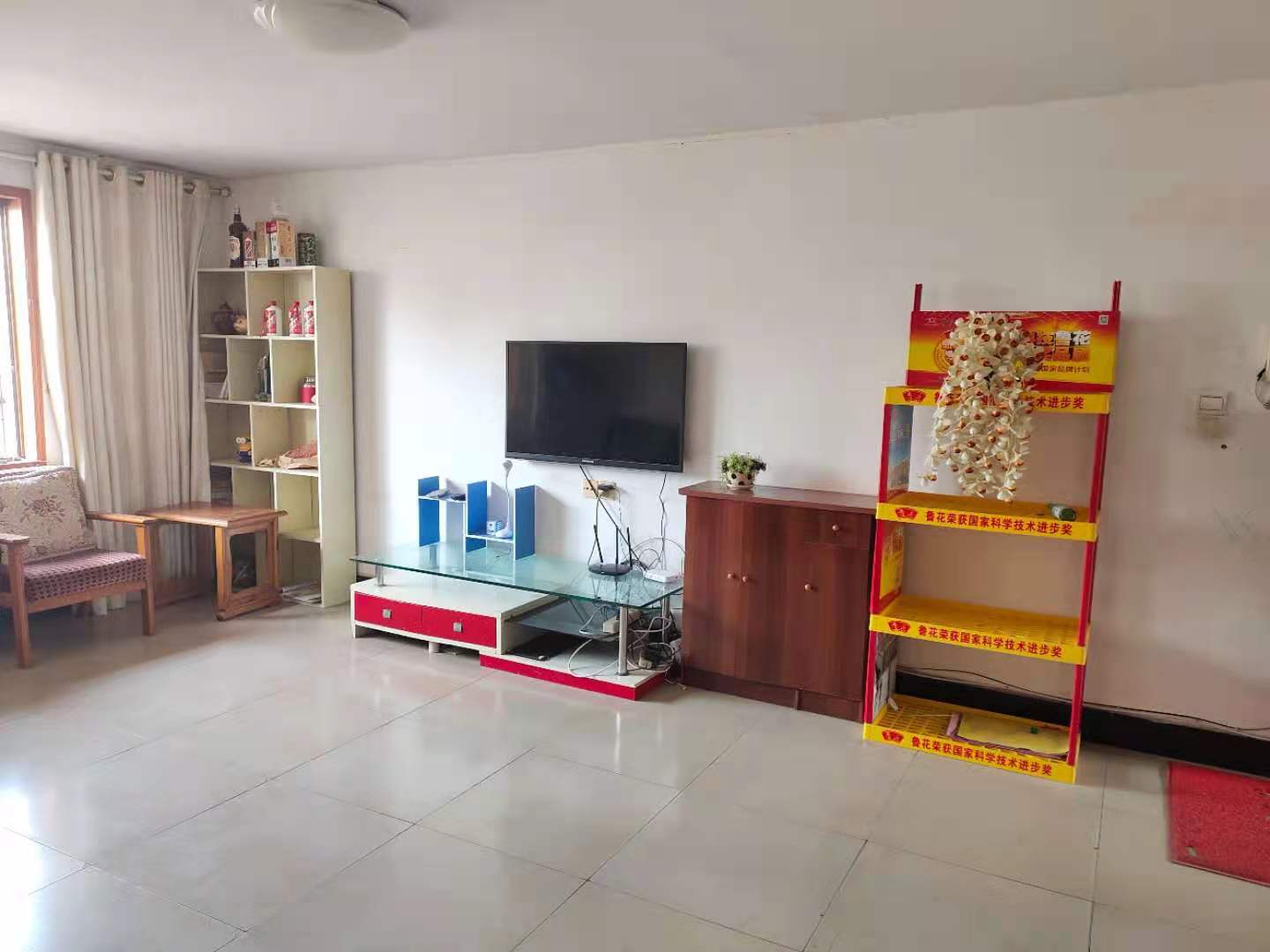 秀龙小区 3室2厅1卫 1000.0元/月 秀龙小区 3室2厅1卫 1000.0元/月室内图