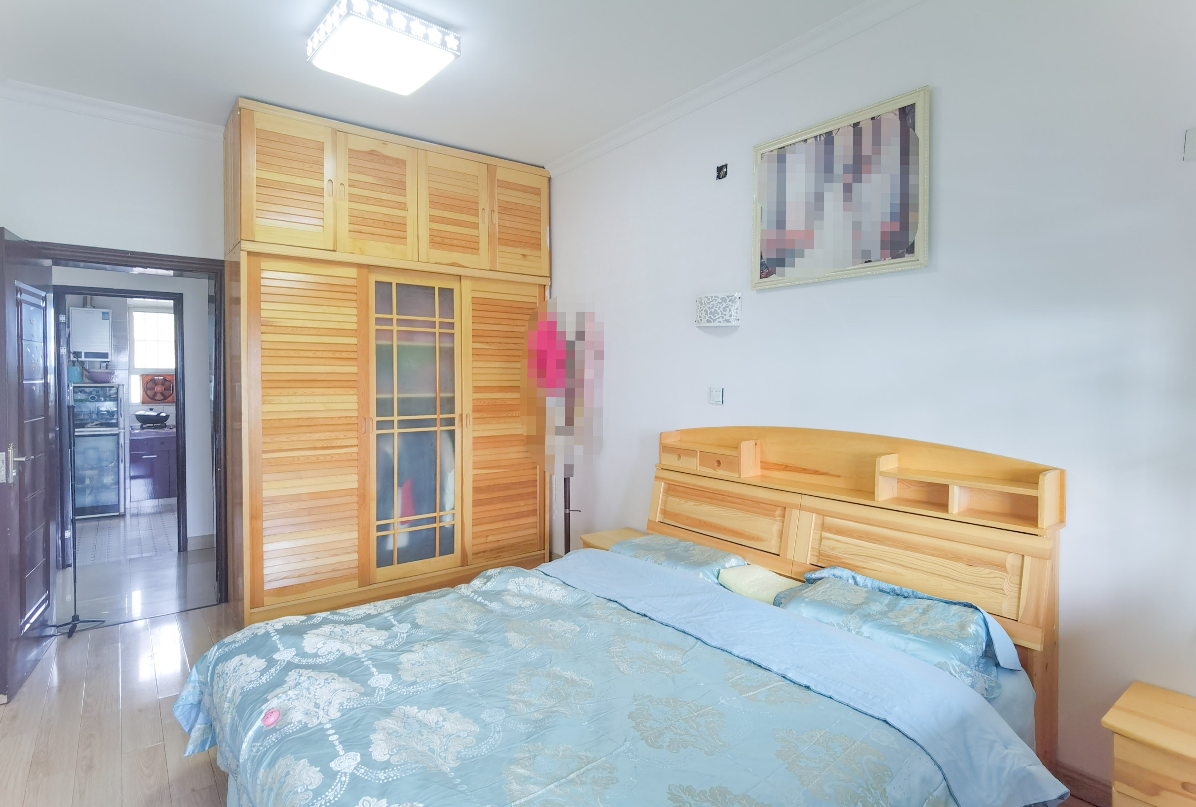 荷叶一村 3室2厅1卫 35.0万 荷叶一村 3室2厅1卫 35.0万客厅