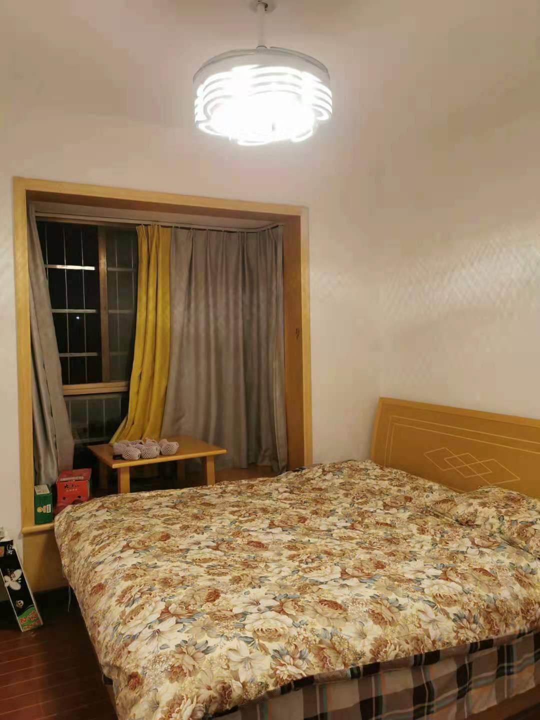 城南壹号  3室2厅2卫    69.8万 城南壹号  3室2厅2卫    69.8万卧室