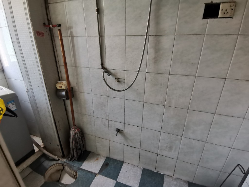 东二环黄兴医院宿舍(长峰医院宿舍、湘城医院) 3室1厅1卫 1400.0元/月 东二环黄兴医院宿舍(长峰医院宿舍、湘城医院) 3室1厅1卫 1400.0元/月室内图