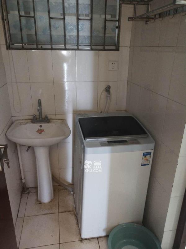 佳诚时代广场 1室1厅1卫 1100.0元/月 佳诚时代广场 1室1厅1卫 1100.0元/月室内图