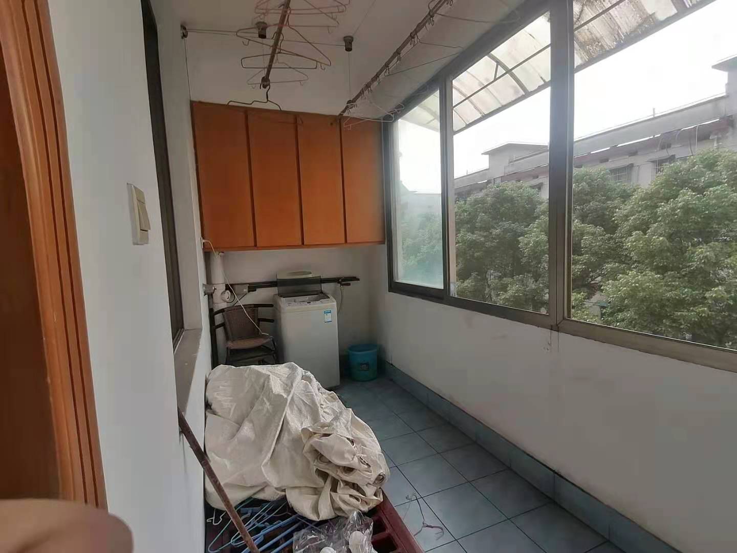 市委办公厅宿舍 3室2厅2卫 2800.0元/月 市委办公厅宿舍 3室2厅2卫 2800.0元/月室内图