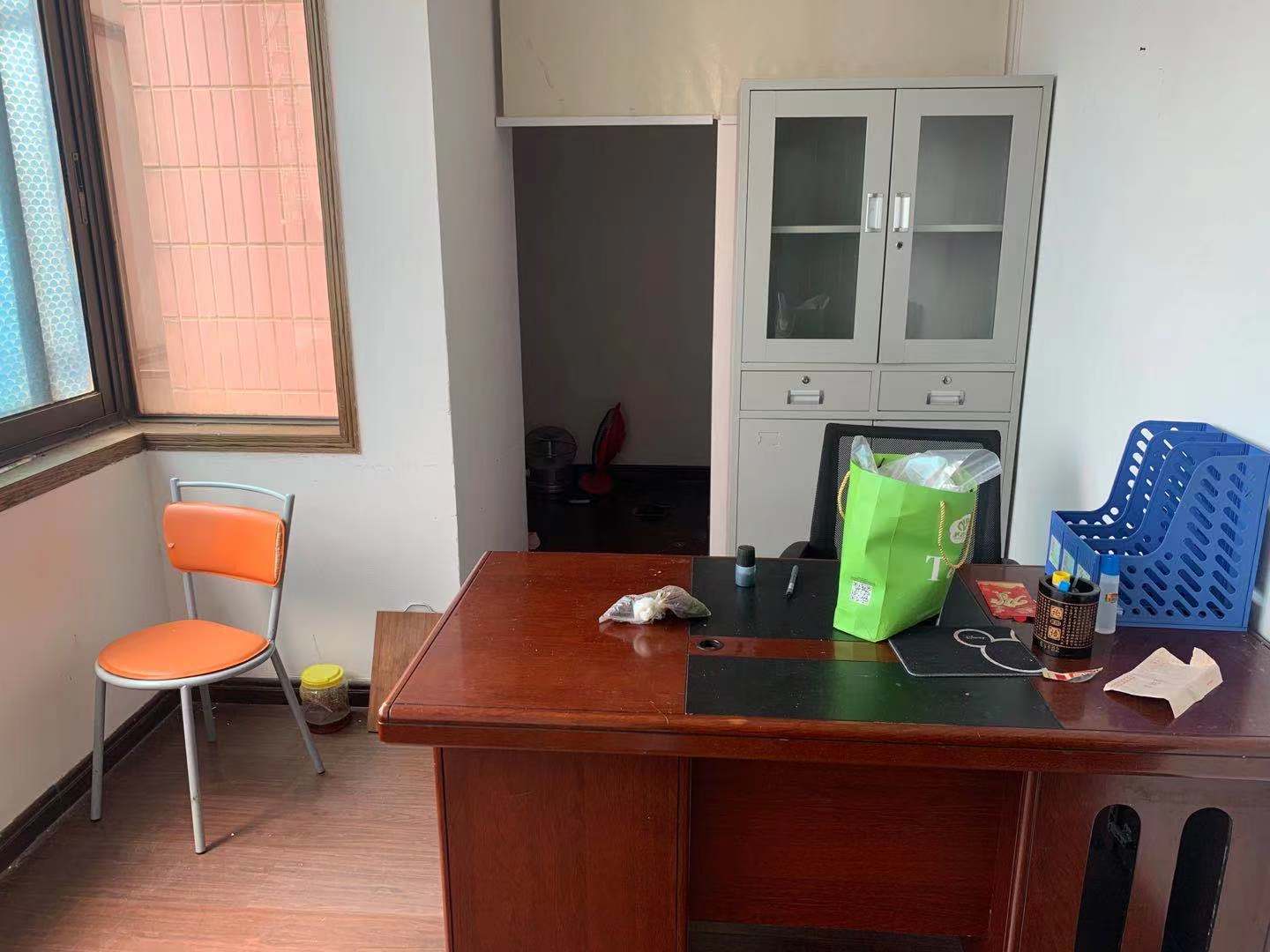 新富城  3室1厅0卫    3100.0元/月室内图