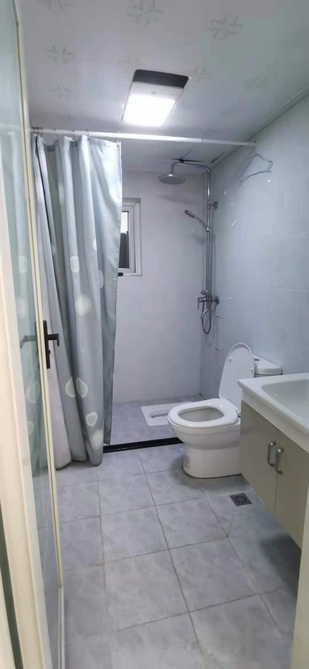 南湖逸家  3室2厅1卫    2400.0元/月 南湖逸家  3室2厅1卫    2400.0元/月室内图