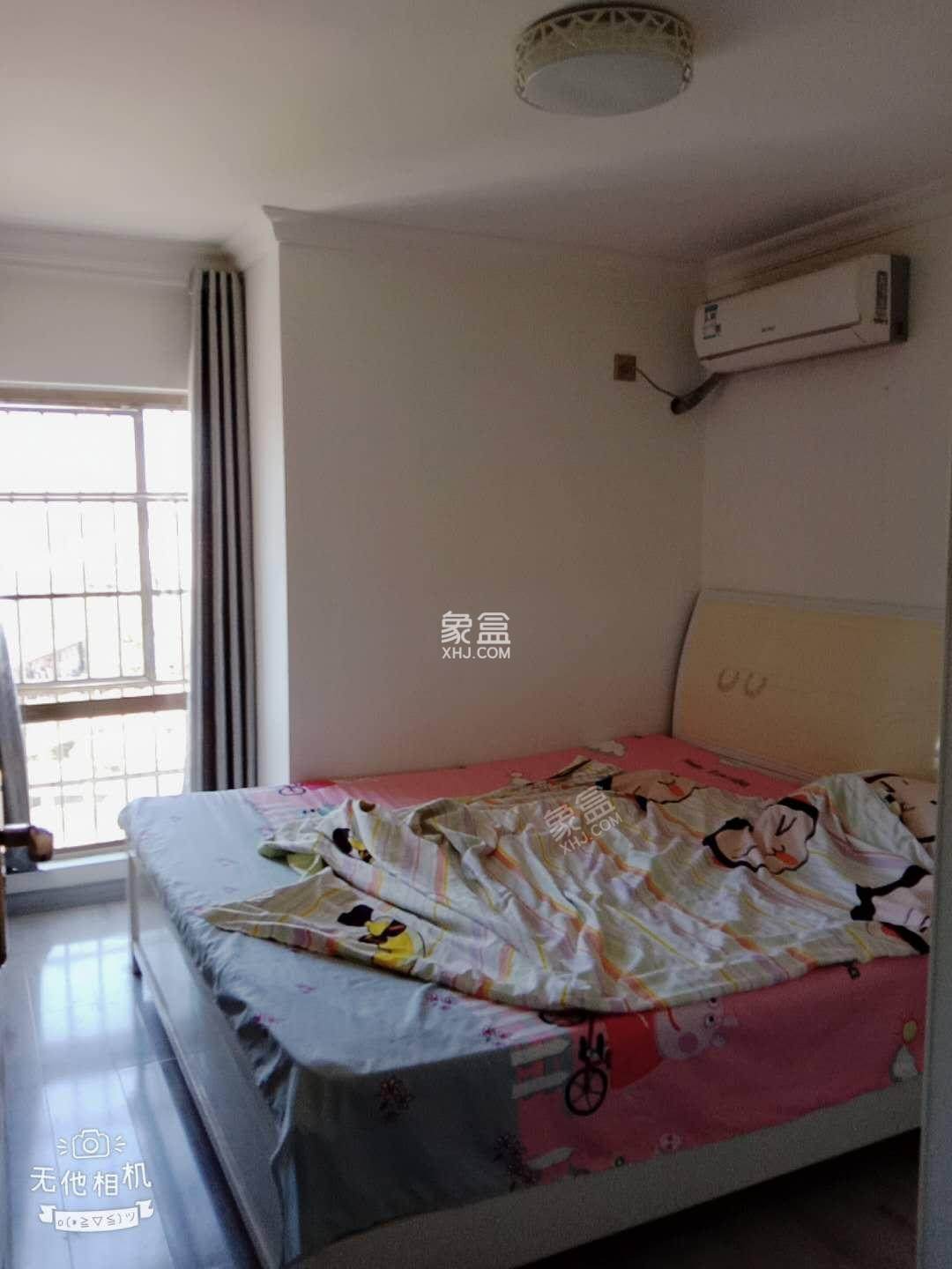 香格里拉 2室2厅1卫 1800.0元/月 香格里拉 2室2厅1卫 1800.0元/月室内图