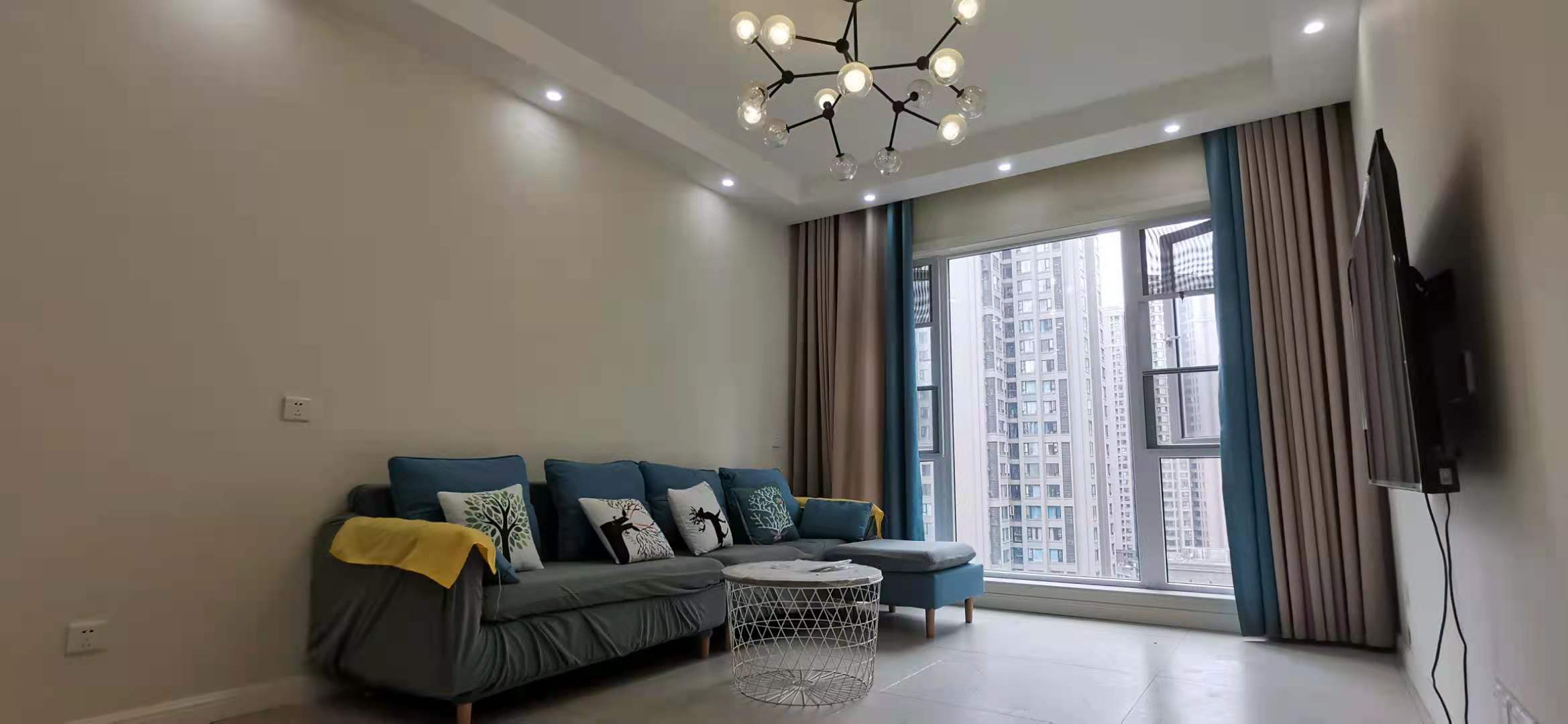 南湖逸家  3室2厅1卫    2400.0元/月 南湖逸家  3室2厅1卫    2400.0元/月室内图