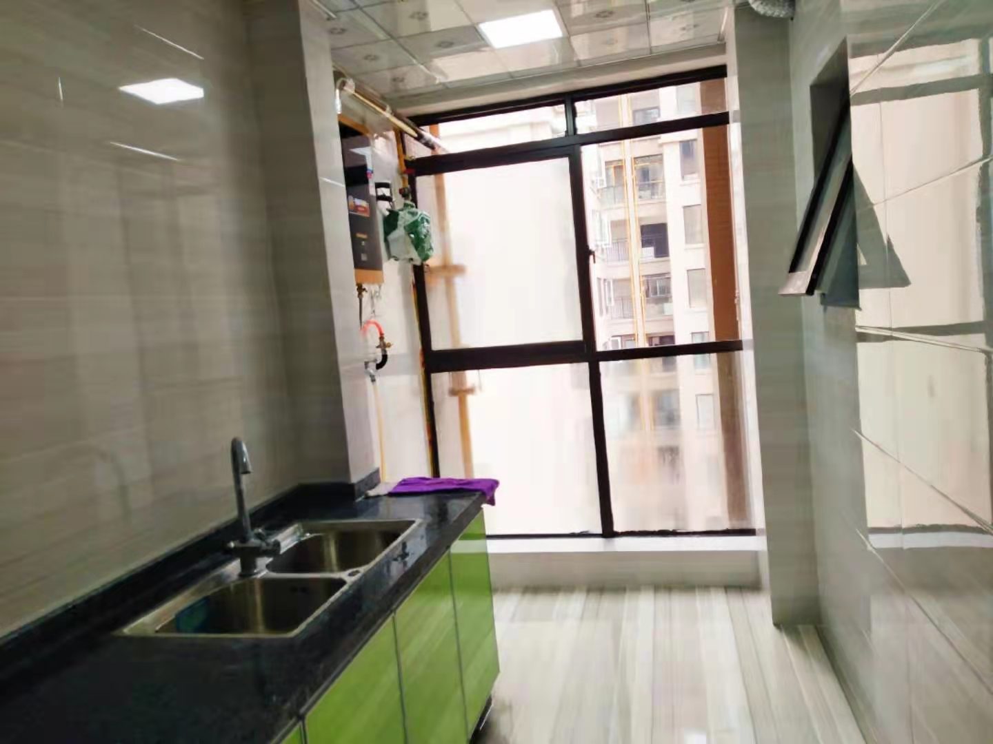 南湖逸家 3室1厅1卫 2300.0元/月 南湖逸家 3室1厅1卫 2300.0元/月室内图