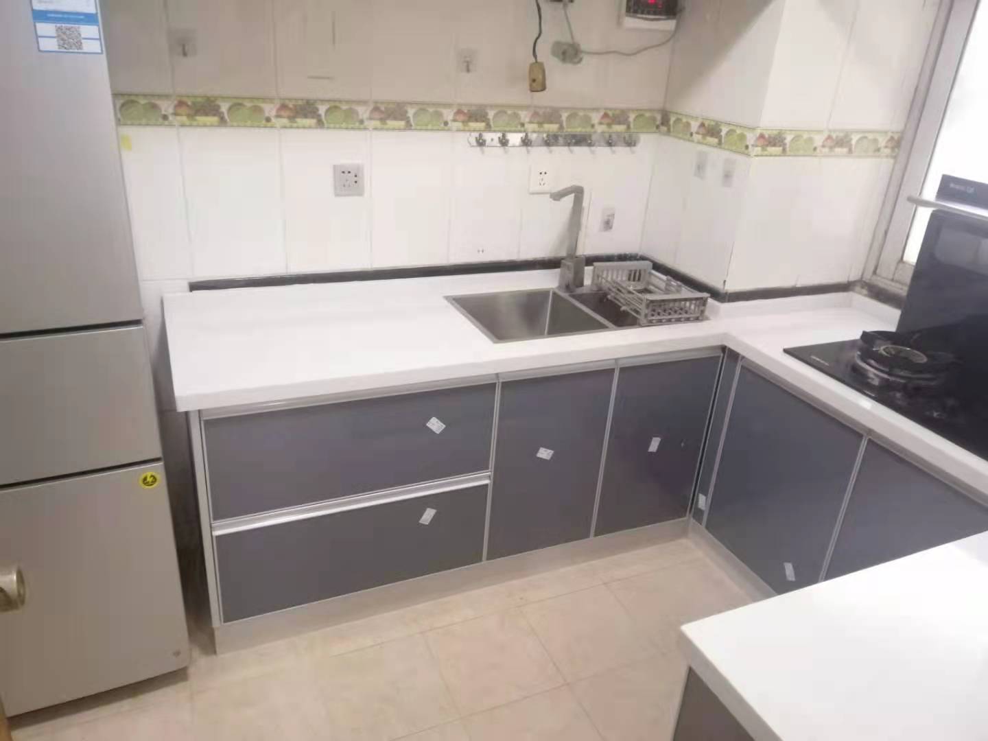 步行街土产公司宿舍 3室2厅2卫 2100.0元/月 步行街土产公司宿舍 3室2厅2卫 2100.0元/月室内图