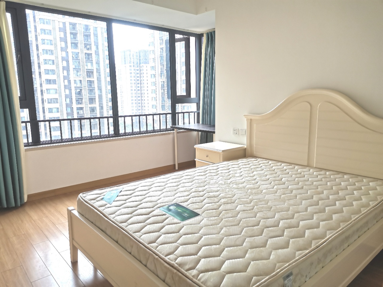 中信城右岸 3室1厅1卫 2700.0元/月 中信城右岸 3室1厅1卫 2700.0元/月室内图