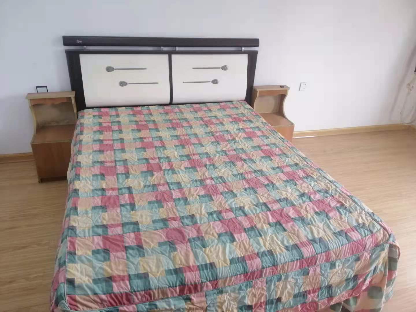 步行街土产公司宿舍 3室2厅2卫 2100.0元/月 步行街土产公司宿舍 3室2厅2卫 2100.0元/月室内图