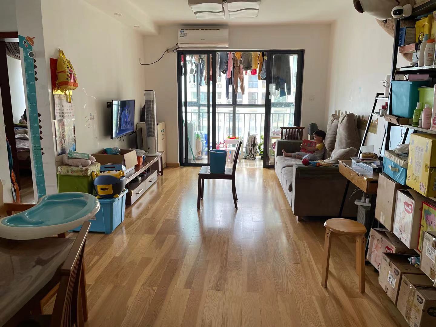 恒瑞雅园 2室1厅1卫 68.0万 恒瑞雅园 2室1厅1卫 68.0万客厅