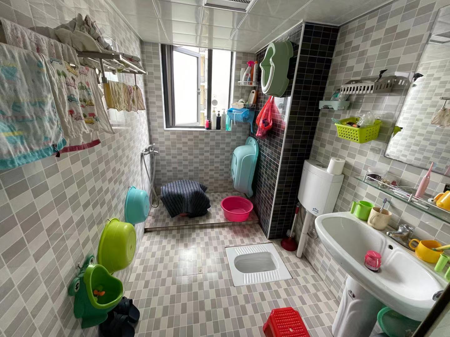 恒瑞雅园 2室1厅1卫 68.0万 恒瑞雅园 2室1厅1卫 68.0万客厅