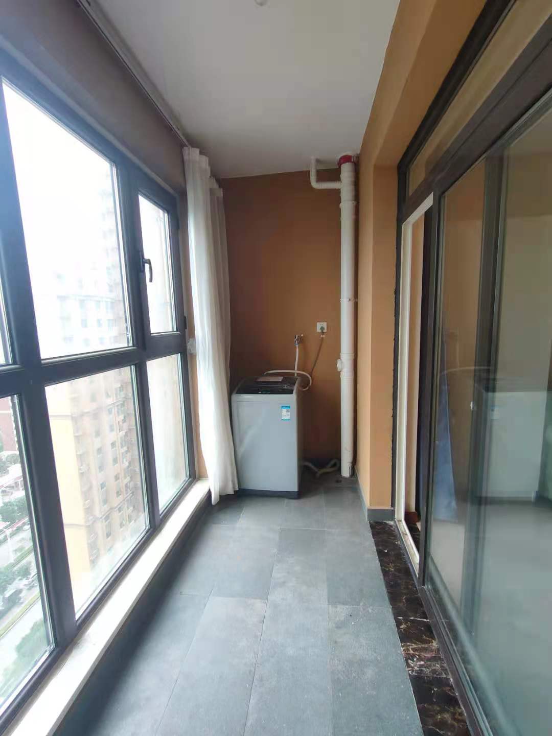 三迪枫丹  3室2厅1卫   2700.00元/月室内图