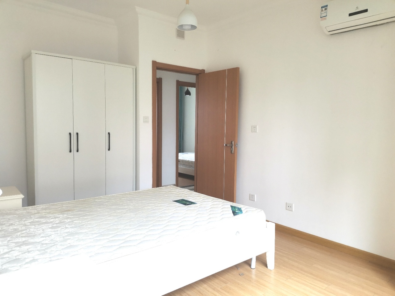 中信城右岸 3室1厅1卫 2700.0元/月 中信城右岸 3室1厅1卫 2700.0元/月室内图