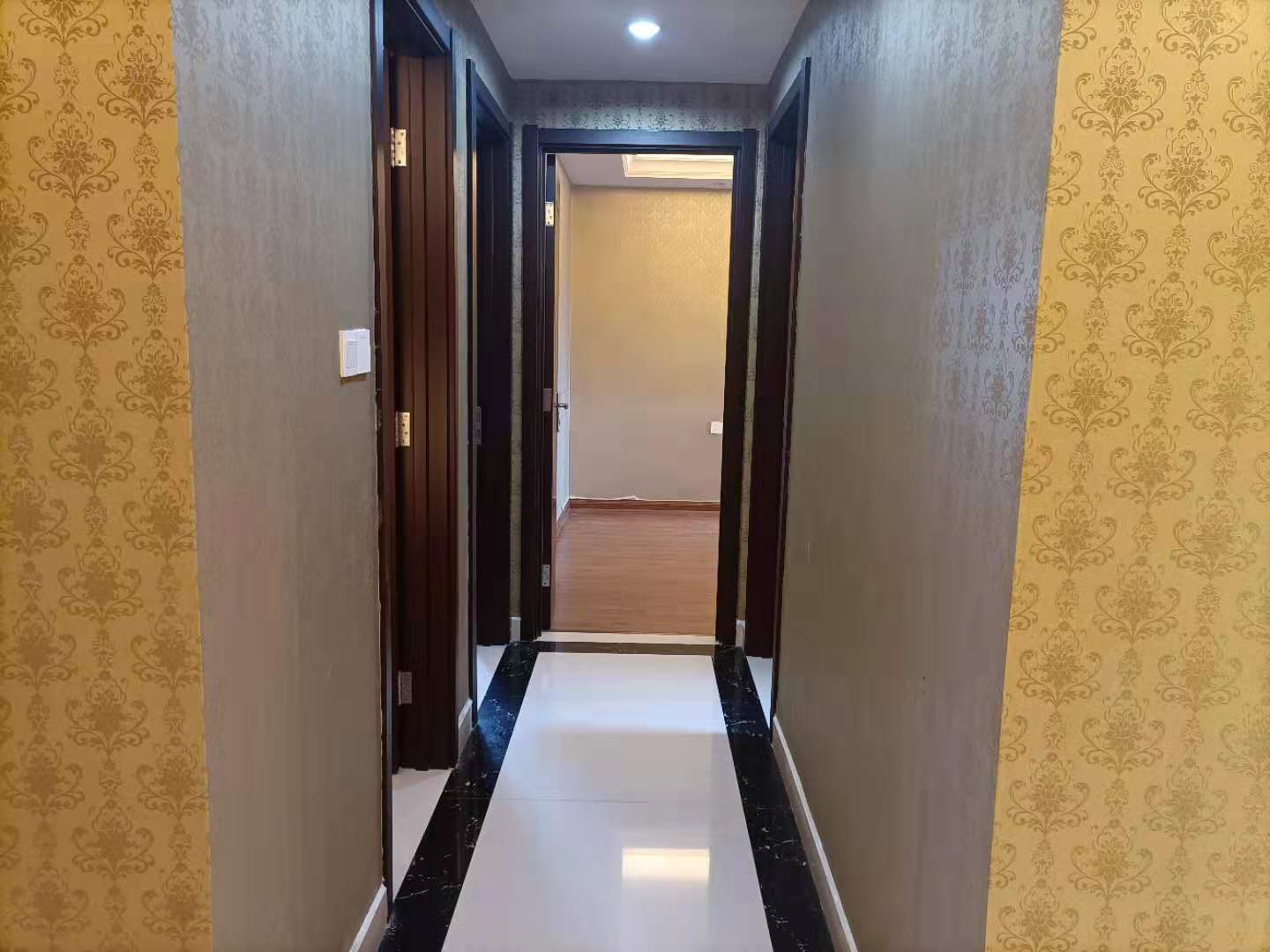 碧桂园 3室2厅1卫 65.0万 碧桂园 3室2厅1卫 65.0万客厅